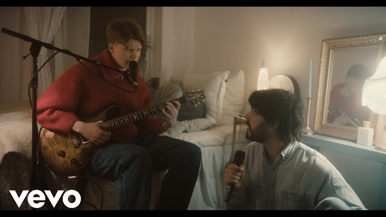 2AM-DM - We Both Smoke Again (Official Acoustic Video)
