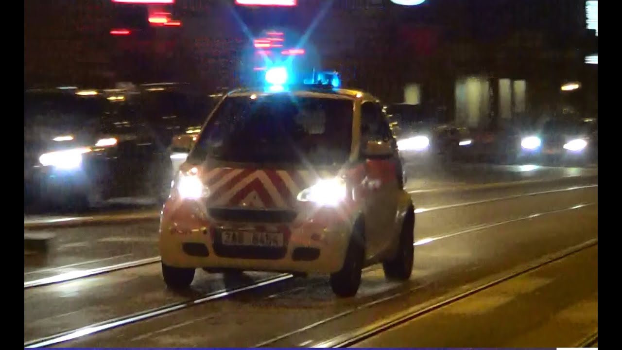 Prague EMS *Smart* first responder 26 & ambulance 148 responding [CZ | 3/2014]