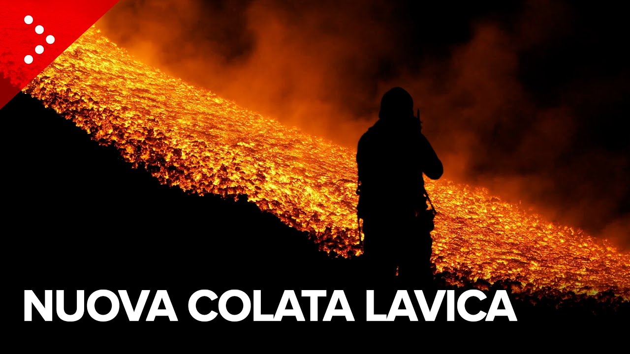 Etna, nuova colata lavica: le immagini ravvicinate girate ad alta quota