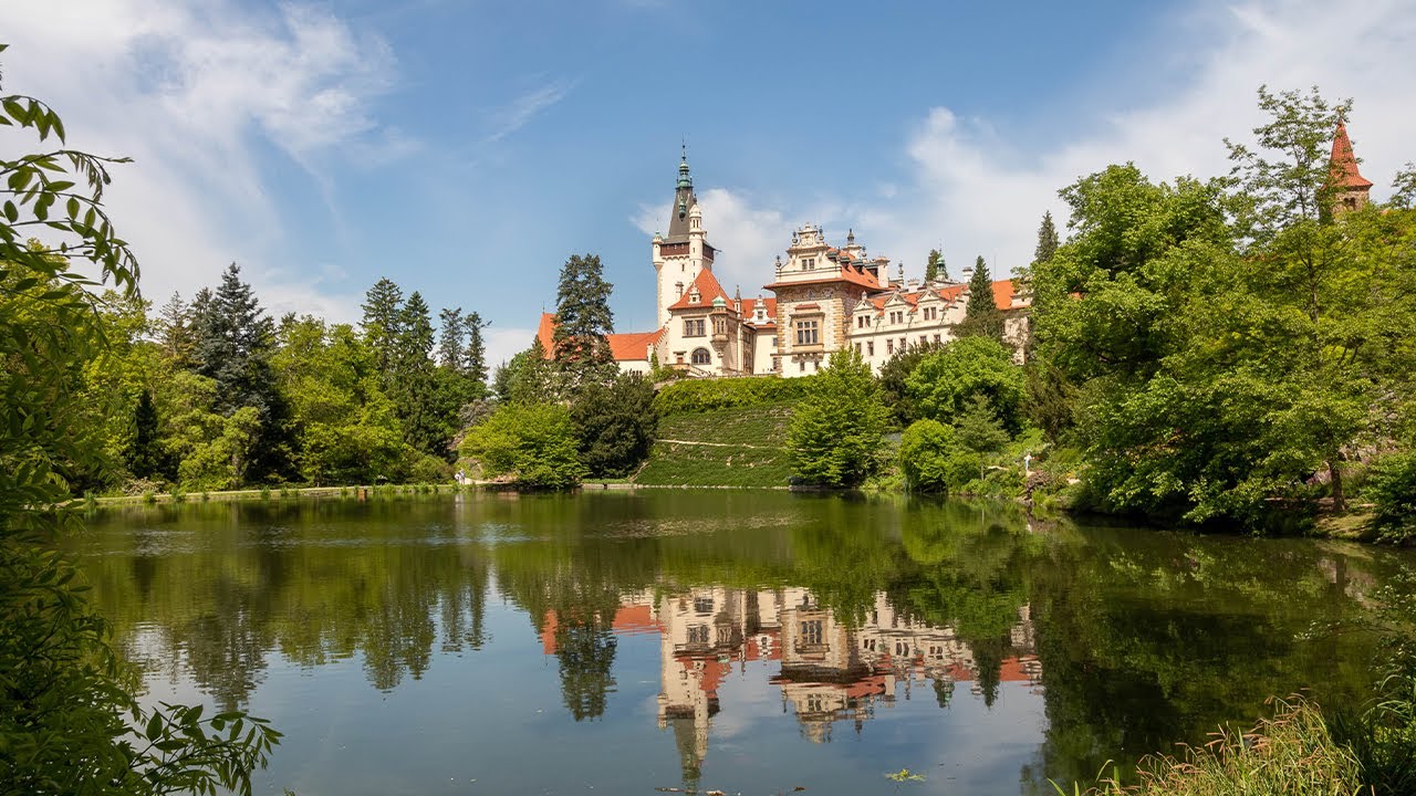 PRŮHONICE - parádní život u zámku