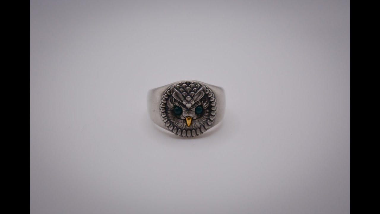 Oxidized Silver Owl Ring with 24K Gold Beak #jewelry #ring #jade #gold #silver #fashion