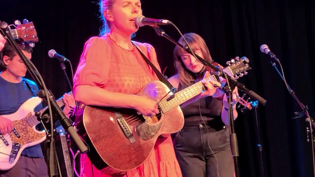 Aoife O'Donovan w/ Taylor Ashton: 
