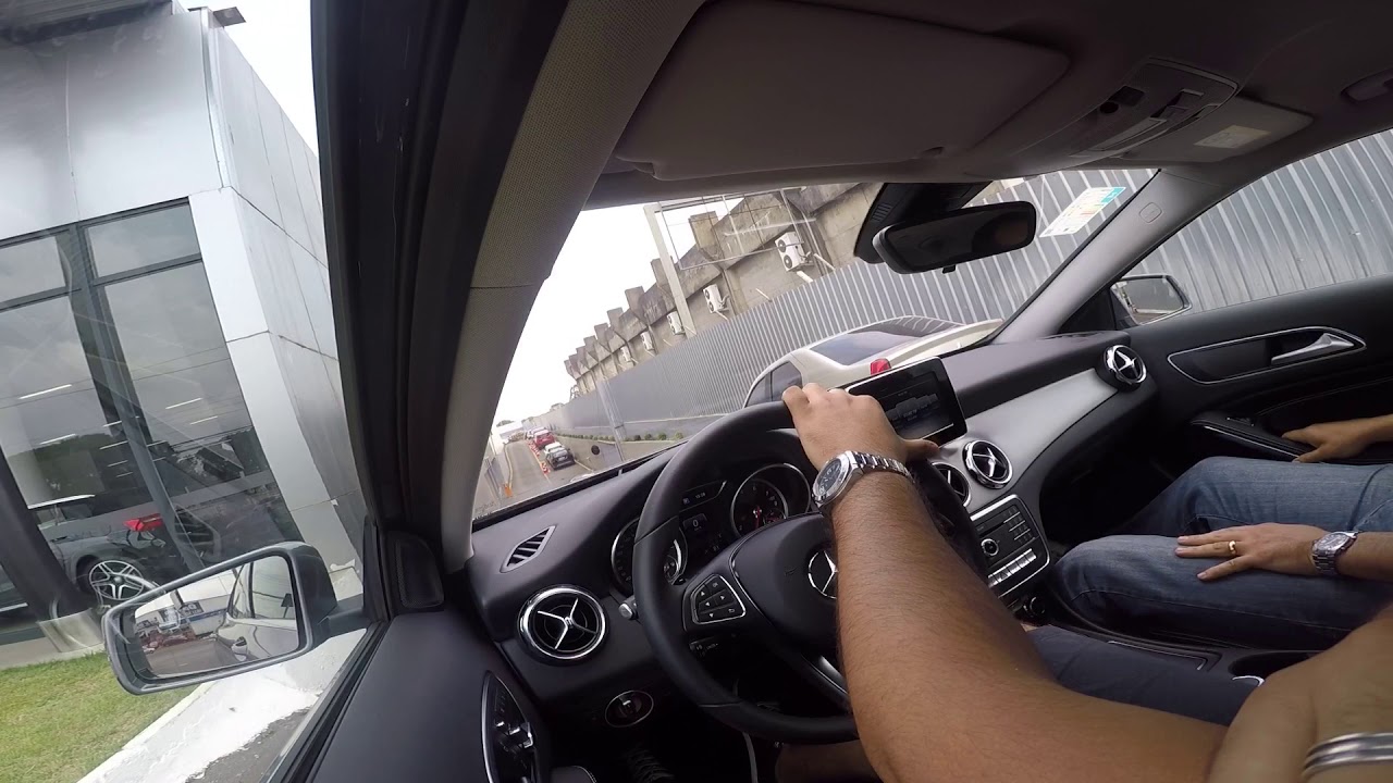 Parking Assist Mercedes GLA 200 2017 - 2/2