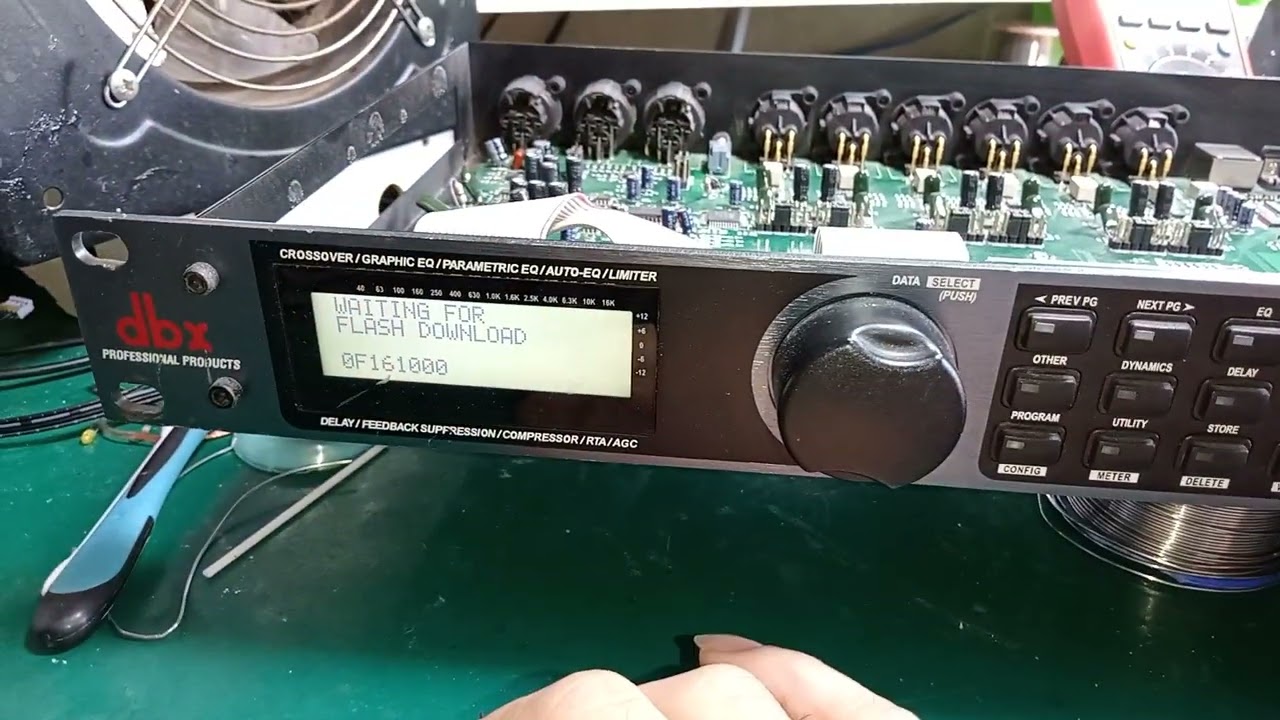 Sửa dbx 260 dbx DriveRack 260 báo mã lỗi . WAITING FOR FLASH DOWLOAD  . LH 0979486089