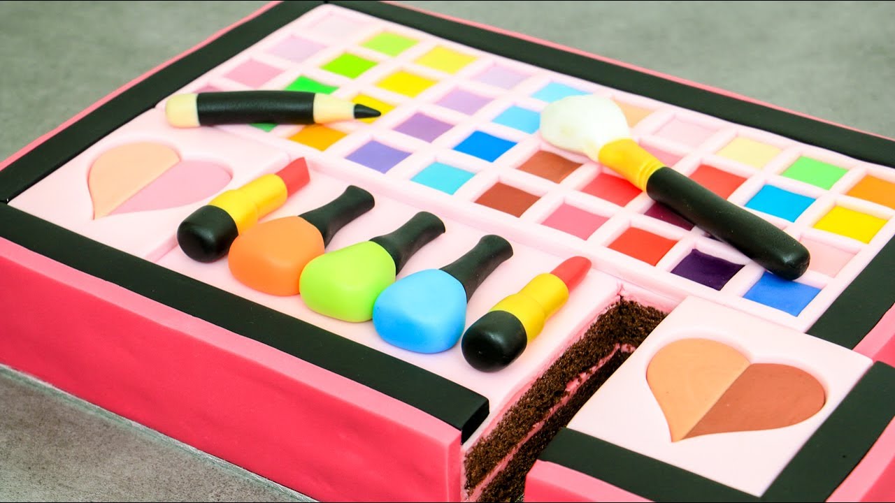 Edible Makeup Beauty Palette | COSMETICS CHOCOLATE CAKE
