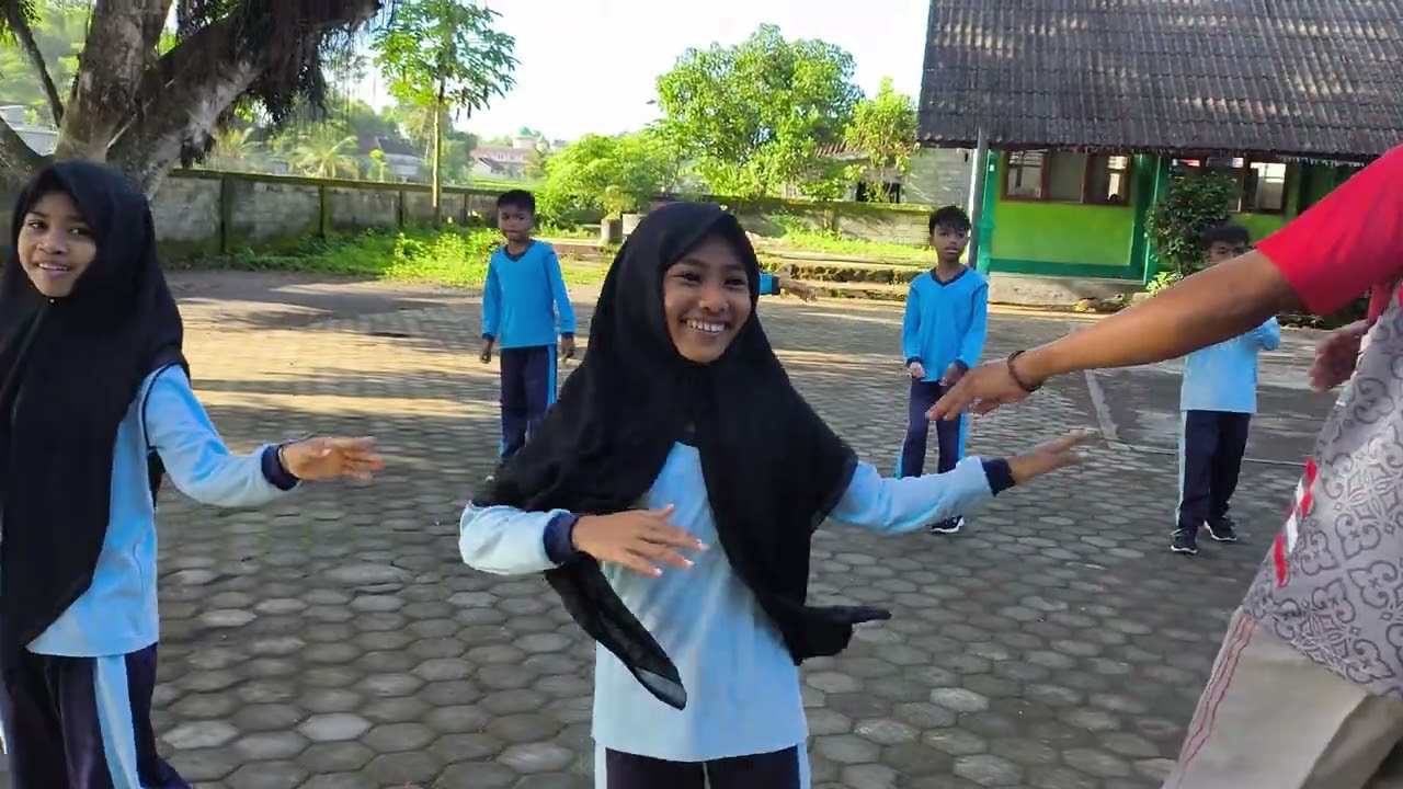 Senam ngapain repot | Kelas 4 SDN 4 Santong