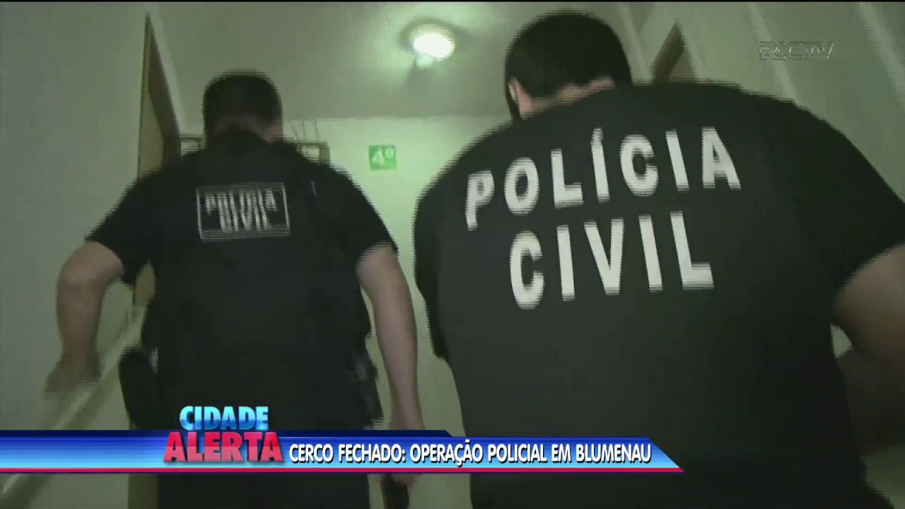 Operação policial cumpre 12 mandados de prisão em Blumenau