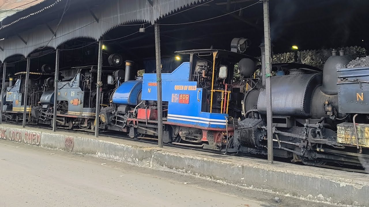 All aboard the iconic Darjeeling Toy Train 🚂✨ #darjeeling #wanderlust #himalayaview #UNESCOHeritage
