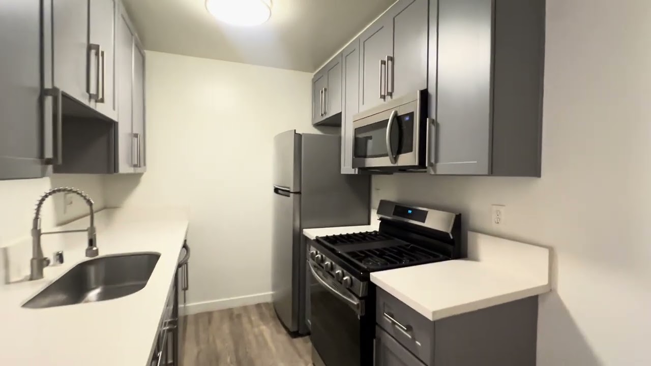 3746 Canfield 4