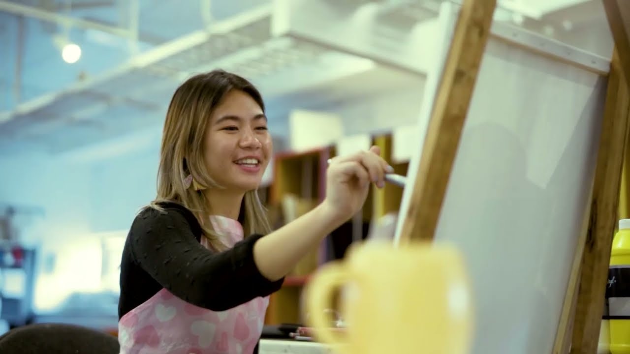 H&agrave;'s Story