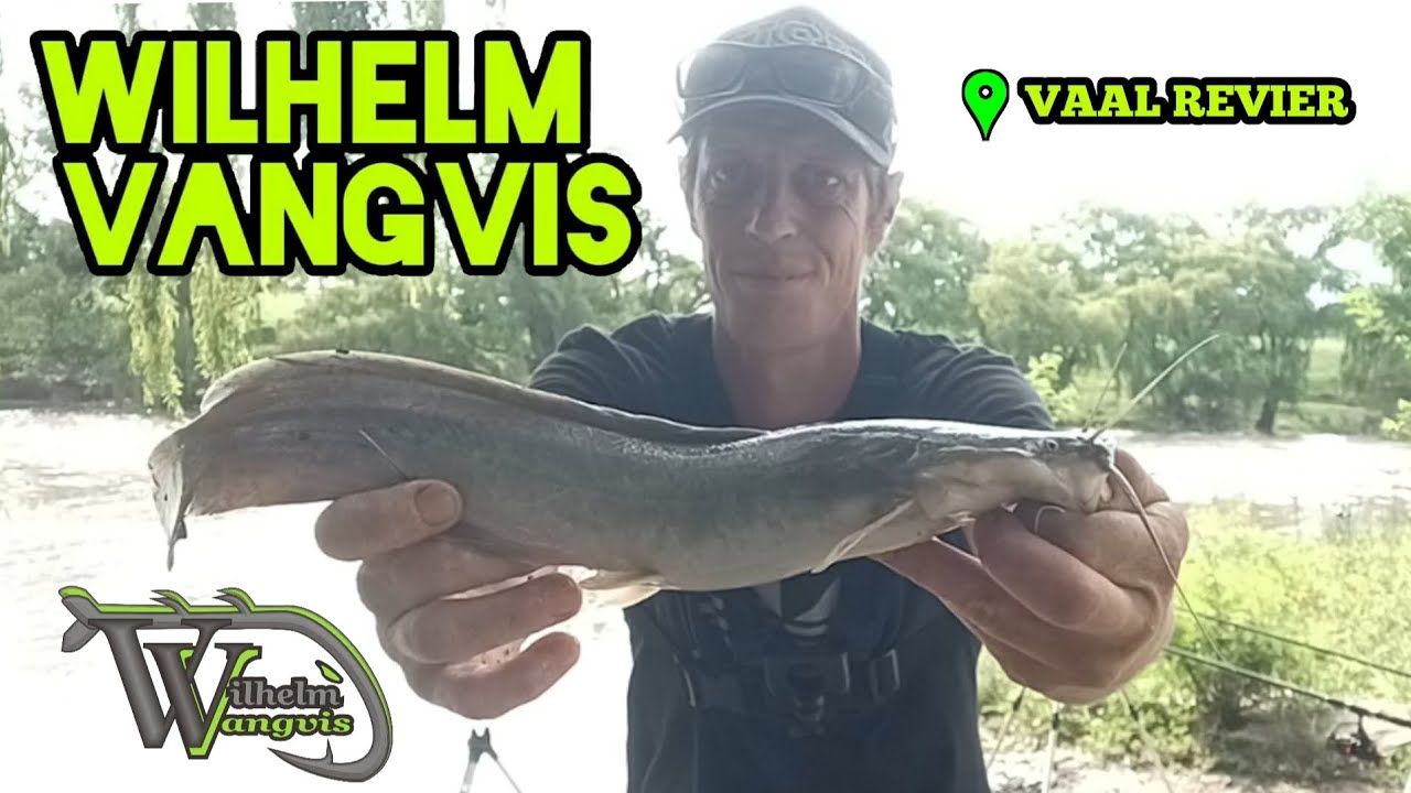Tough Fishing on the Vaal River: Strong Currents & Slippery Mud Struggles!