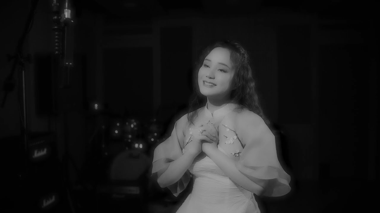 Tình Chúa Yêu Con - Vy Oanh | Official Music Video - THÁNH CA MÙA CHAY