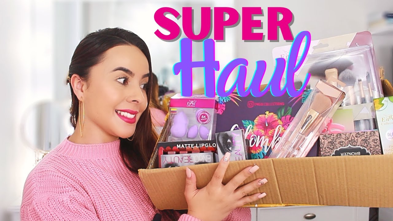 Super Haul de Maquillaje Colombiano (Las paletas mas hermosas?) |Karomakeup|