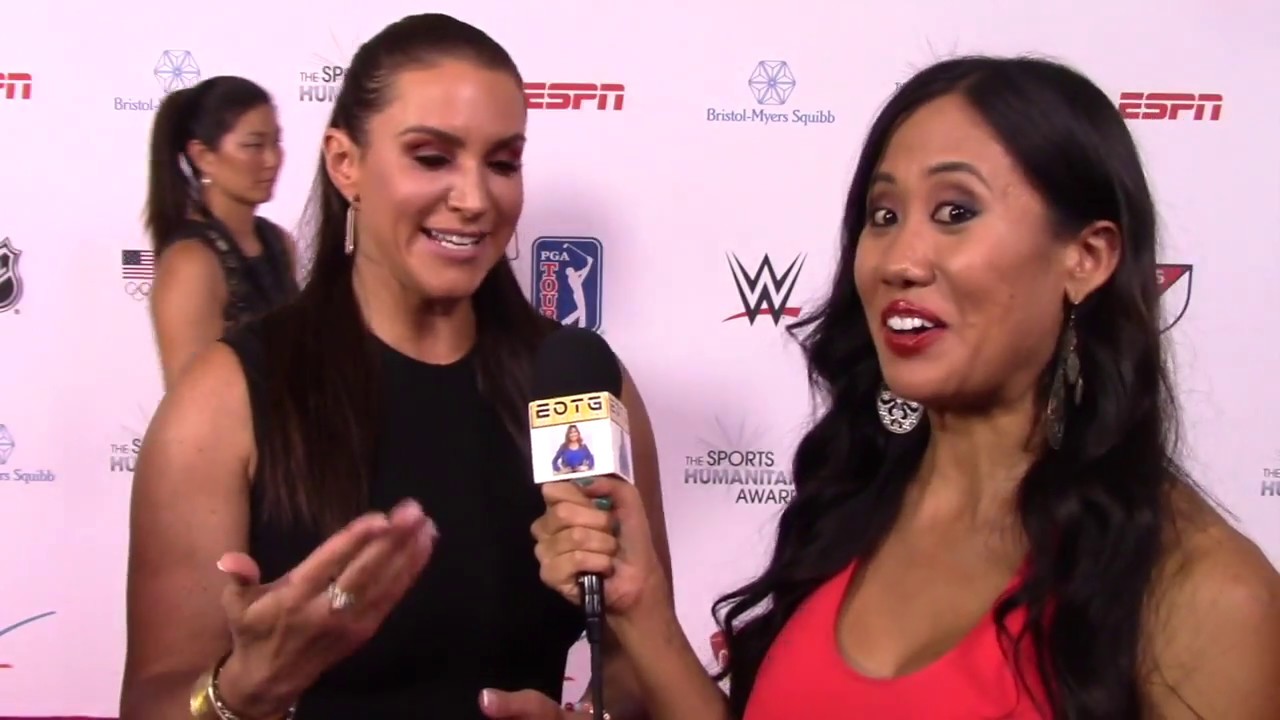 STEPHANIE MCMAHON INVITES FLOYD, CONOR TO CONFRONT EACH OTHER ON WWE RAW; REACTS TO FLOYD SR