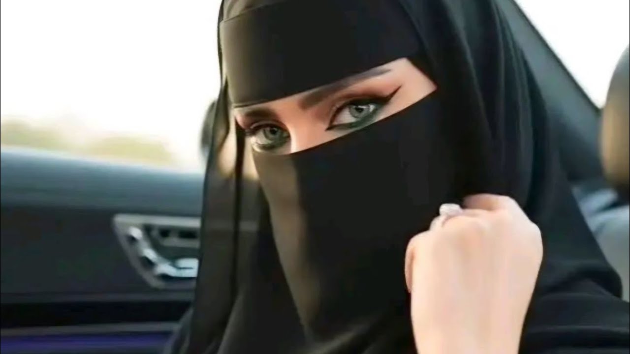 Desert Beauty in Traditional Hijab | Arabian Culture & Modest Fashion 4K