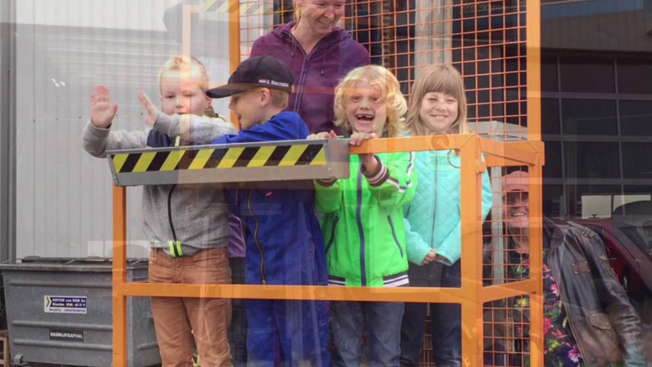 Gr 3 Vd Constantijnschool naar de autogarage