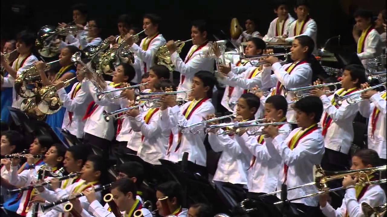 La Sinfónica Nacional Infantil de Venezuela debutó en Salzburgo bajo la batuta de Simon Rattle