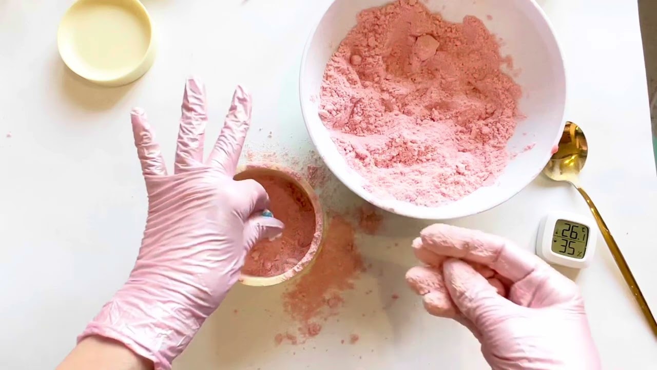 Бомбочка 💣 с игрушкой