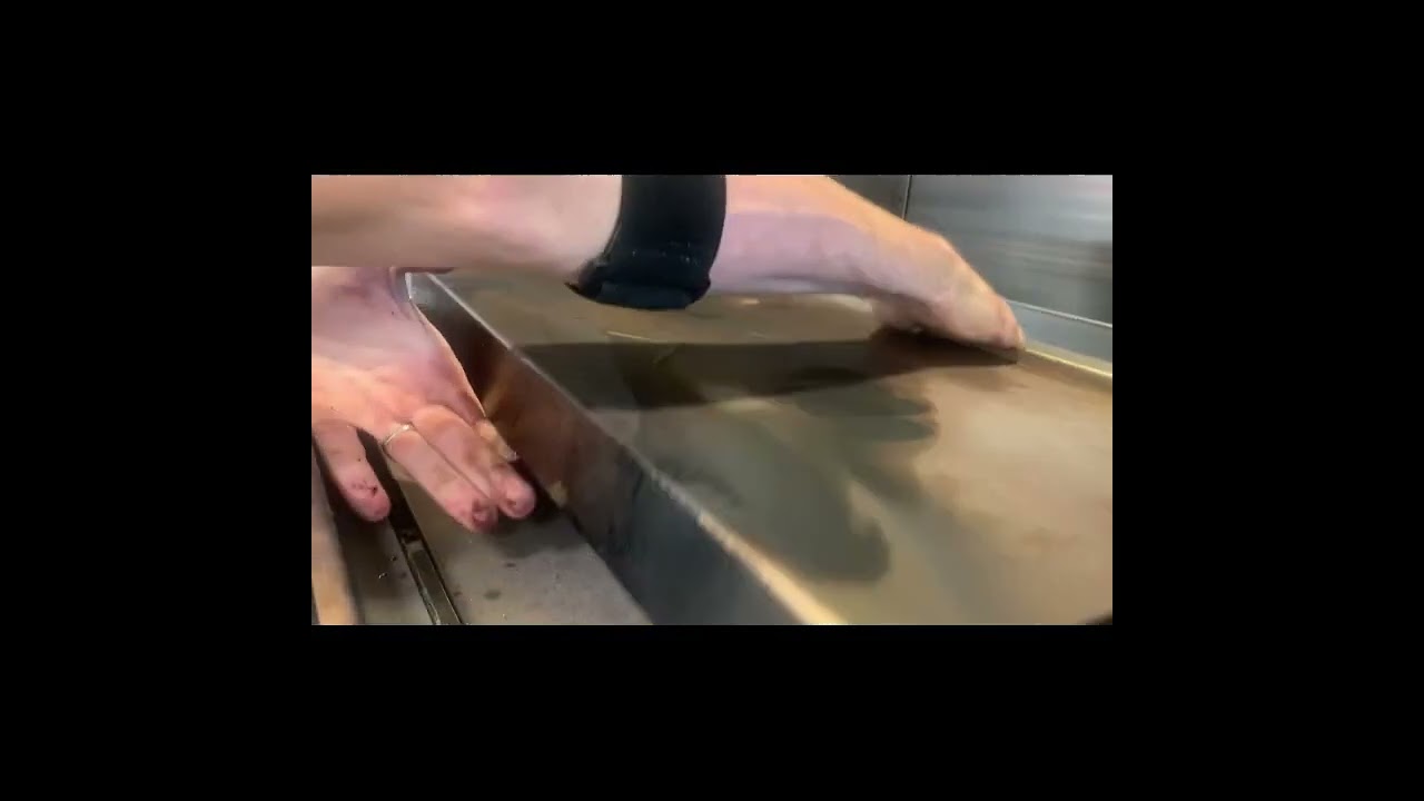 Nieco chain broiler assembly