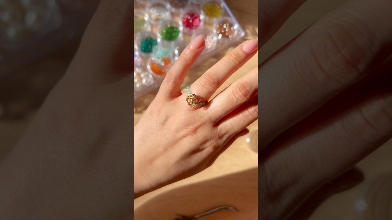 Anillo de alambre con forma de rosa 🌹 