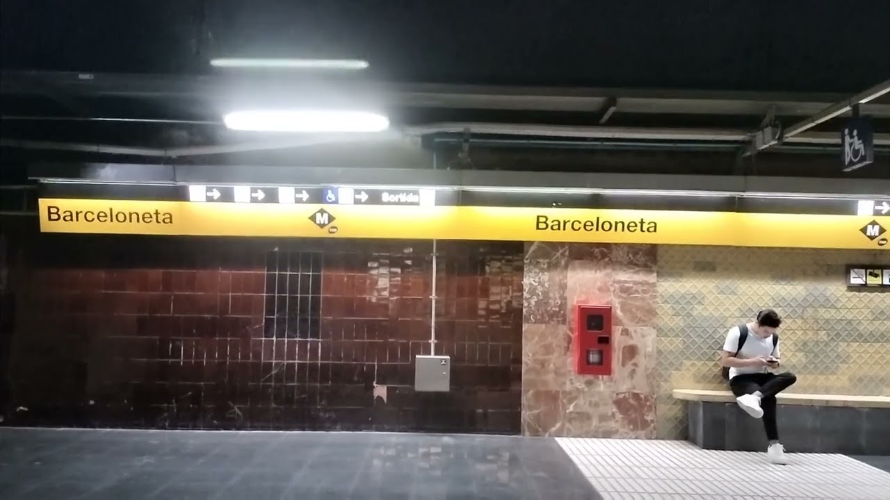 Metro Barcelona L4 Trayecto de Urquinaona a Ciutadella Vía Olímpica Serie 9089