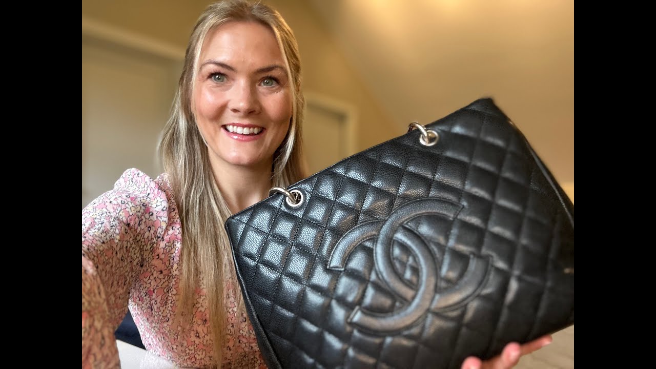CHANEL GST REVIEW // GRAND SHOPPING TOTE // WEAR&TEAR // WHAT FITS INSIDE