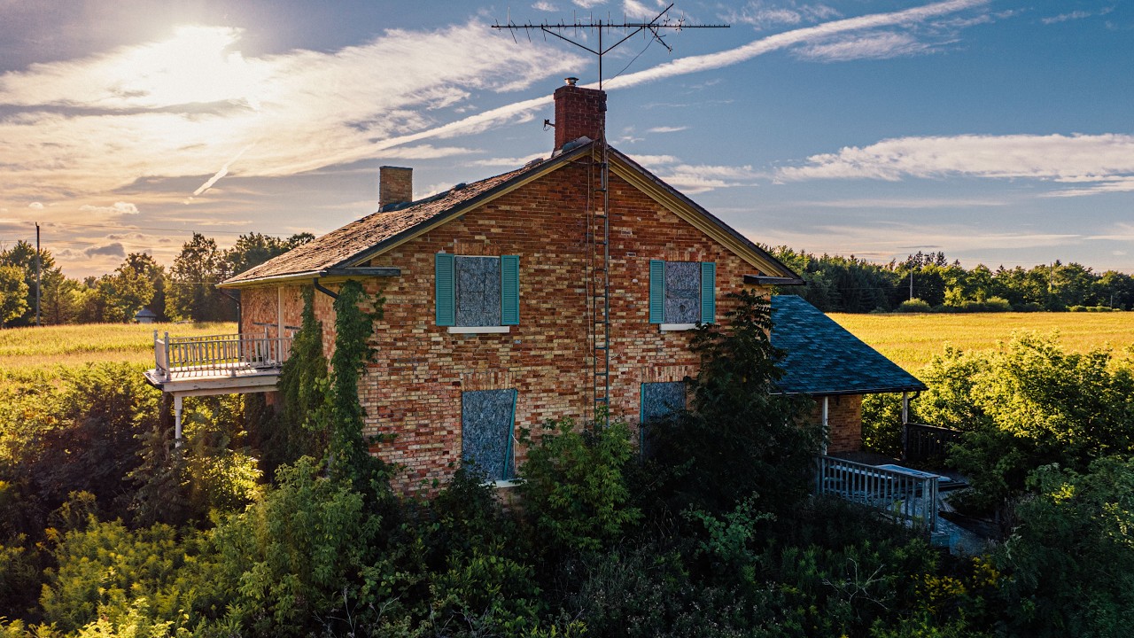 A Sad Look Inside This Historic ABANDONED Farmhouse From 1855