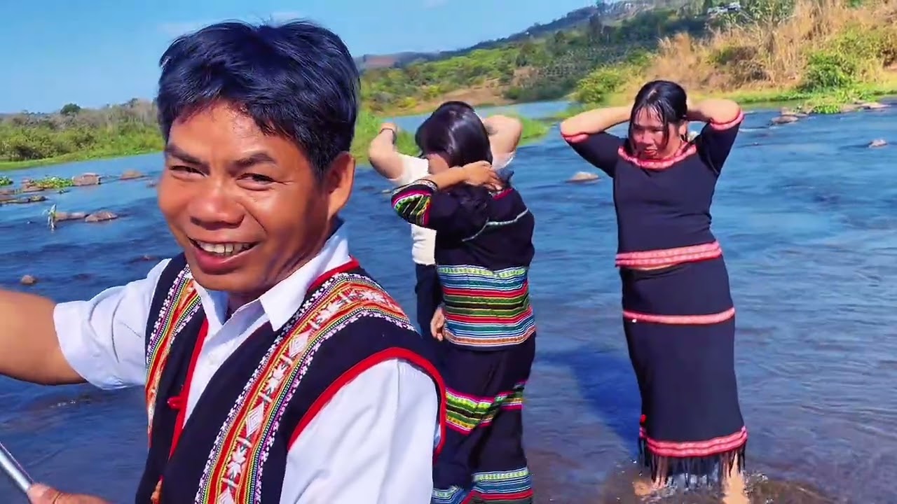 Amí Mang - Adoh Jrai Moak 