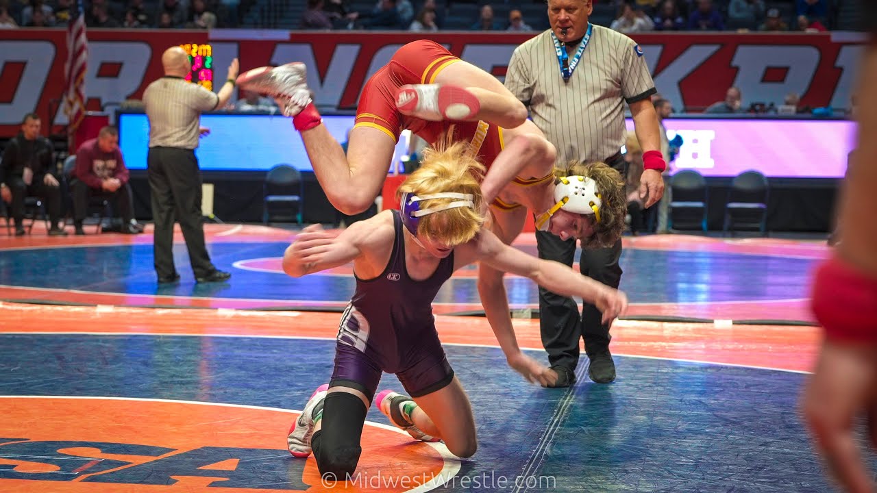 113 1A – Ayden Rowley {G} of Dixon IL vs. Kaiden Richards {R} of Murphysboro IL