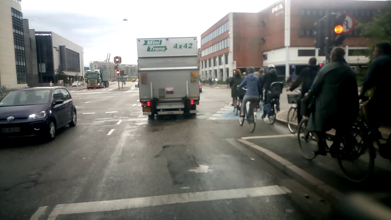 Cyklister og fodg&aelig;nger over for r&oslash;dt, Vordingborggade