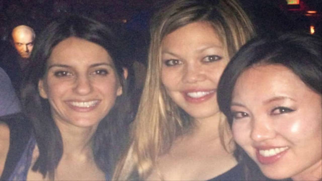 10 Of The Creepiest Photobombs You Will Ever See - Top10List