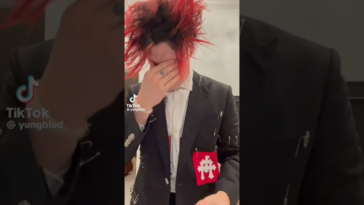 Yungblud/Dominic Harrison beeing silly/cute
