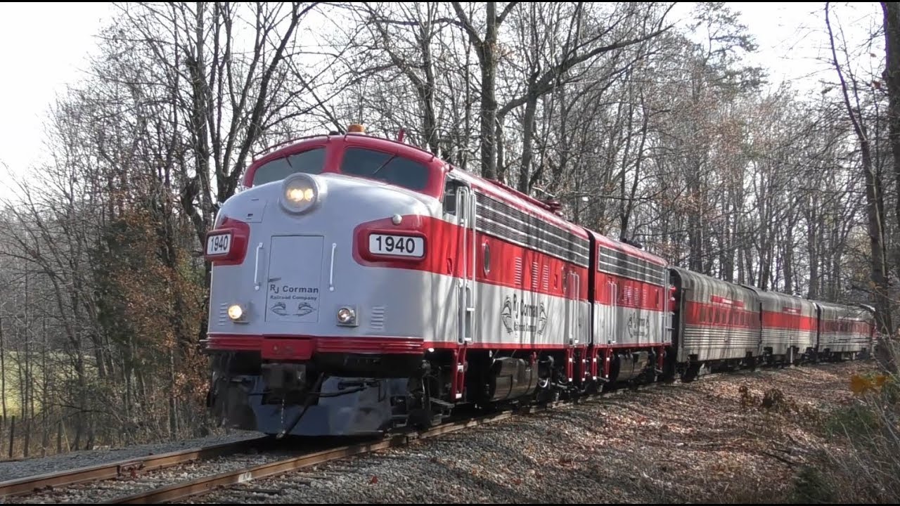 RJ Corman Santa train with a pair of EMD FP7 locomotives