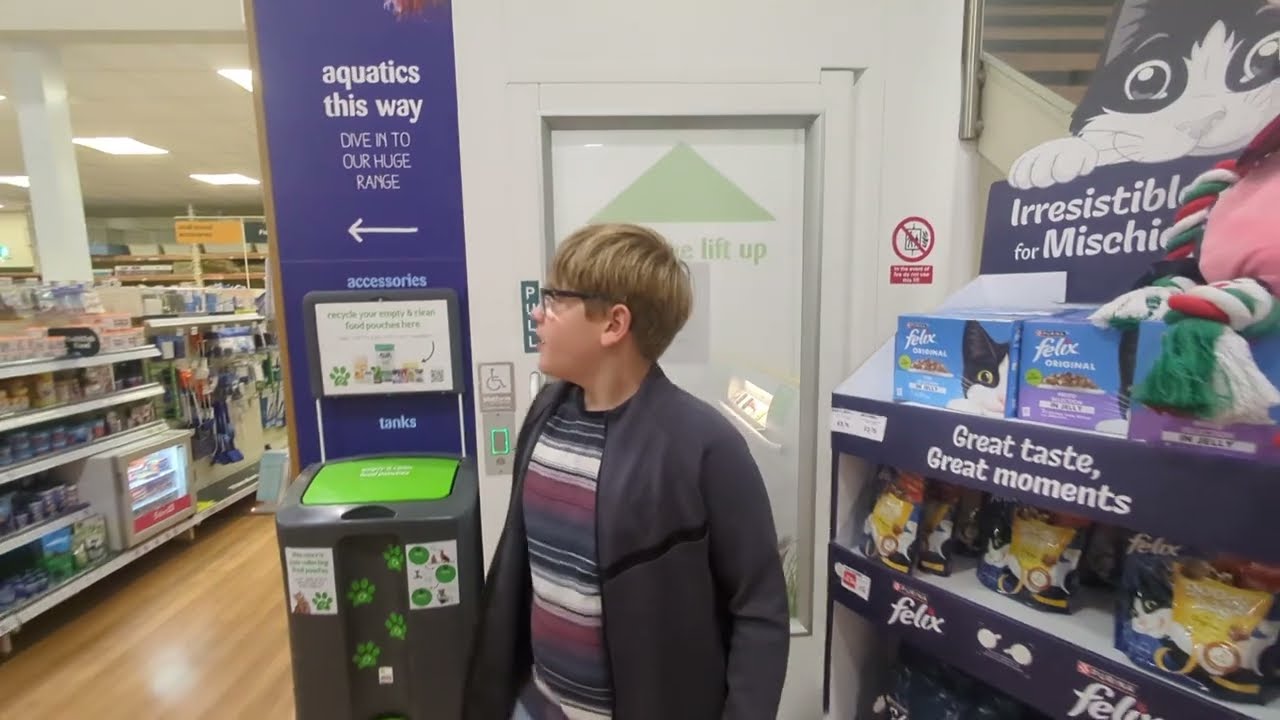Lifts @ Pets at Home, St James' Retail park, Sheffield, Aritco lift AB