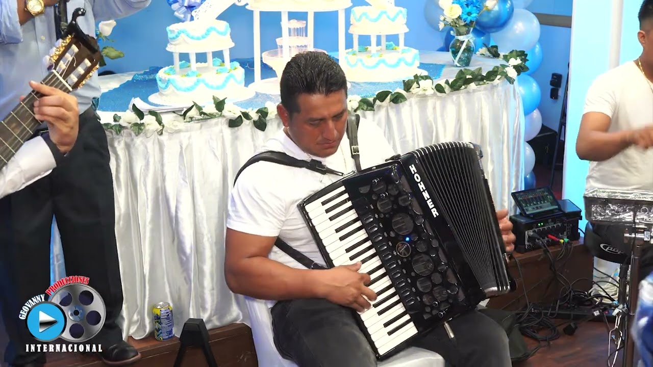 GRUPO LOS GENIOS DEL AMOR 2 En Vivo MUSICA ACORDION