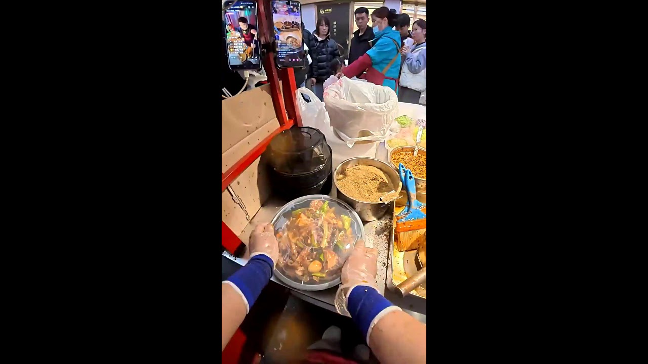 LIVE🔴 POV Magical Chinese street food 神奇的中国街头美食 不思議な中国の街グルメ