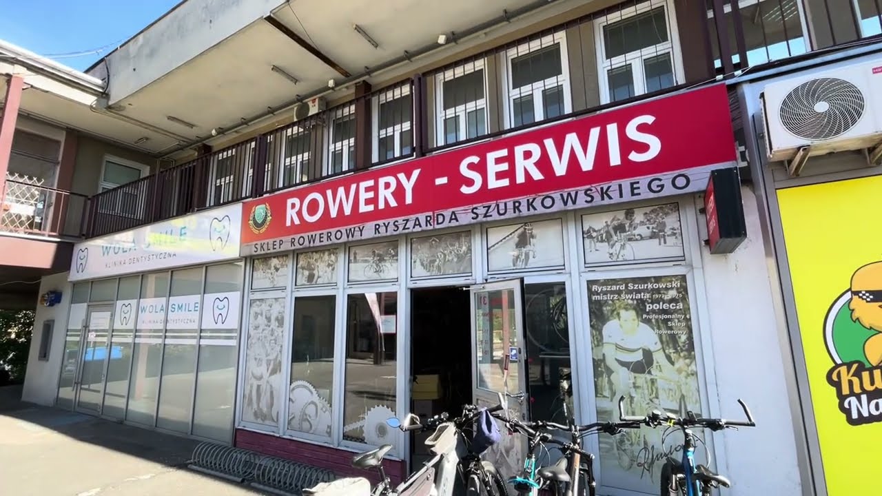 Sklep rowerowy Ryszarda Szurkowskiego w Warszawie.
