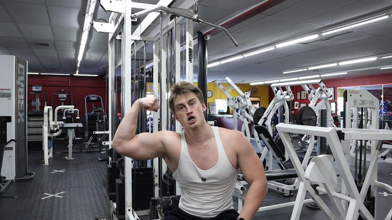 Bulk Week 2 - Hop skip and a jump into back day! - BW 242.4