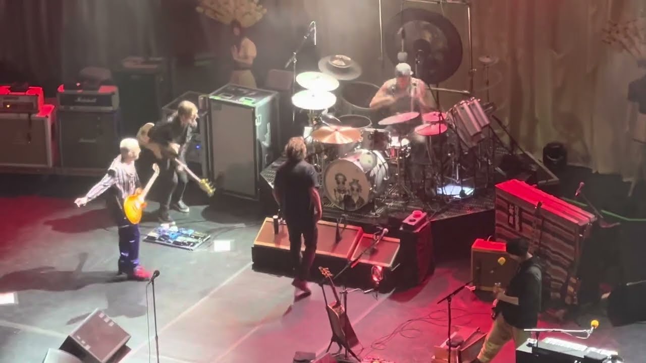 Eddie Vedder & The Earthlings - Dirty Frank - Beacon Theater (February 4, 2022)