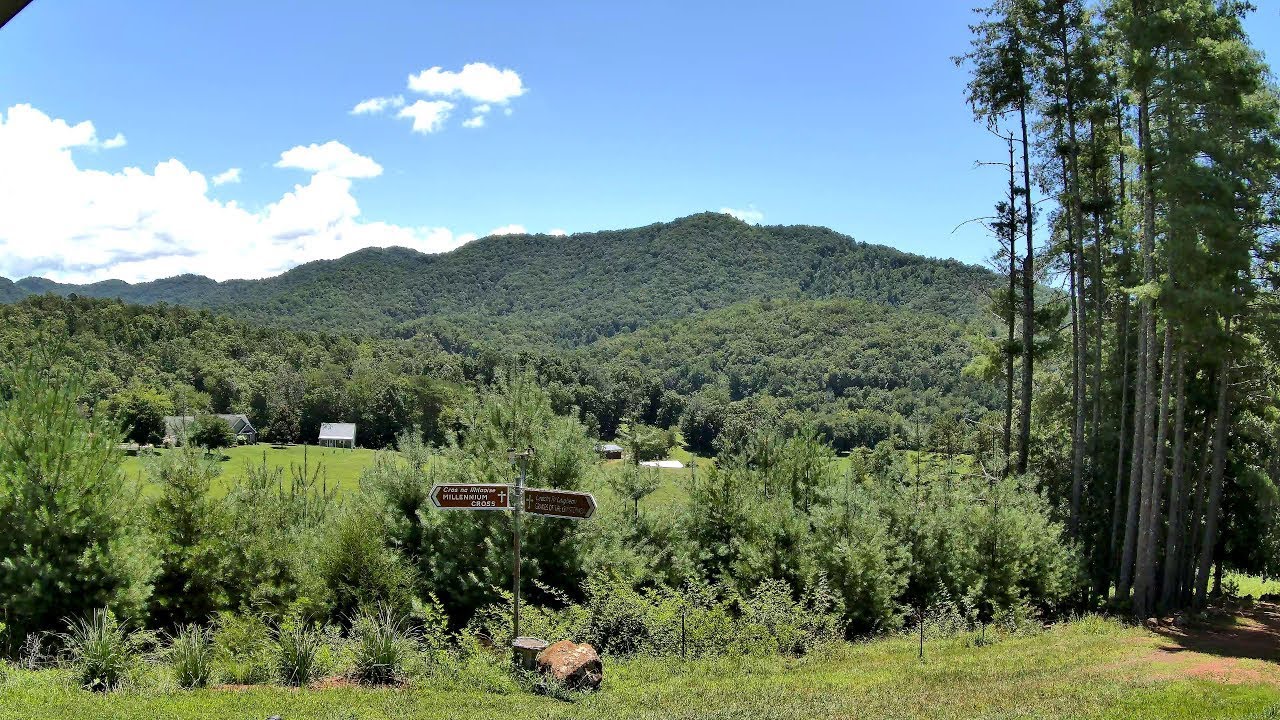 West North Carolina Mountains Cam | Wayah Bald - Burningtown Gap