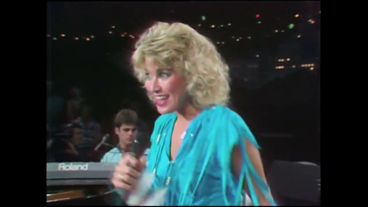 Tanya Tucker   San Antonio Stroll