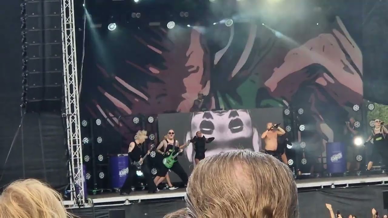 Käärijä at Tapiola Festival in Espoo 🇫🇮 17.8.2024 #käärijä #chachacha #tapiolafestivaali