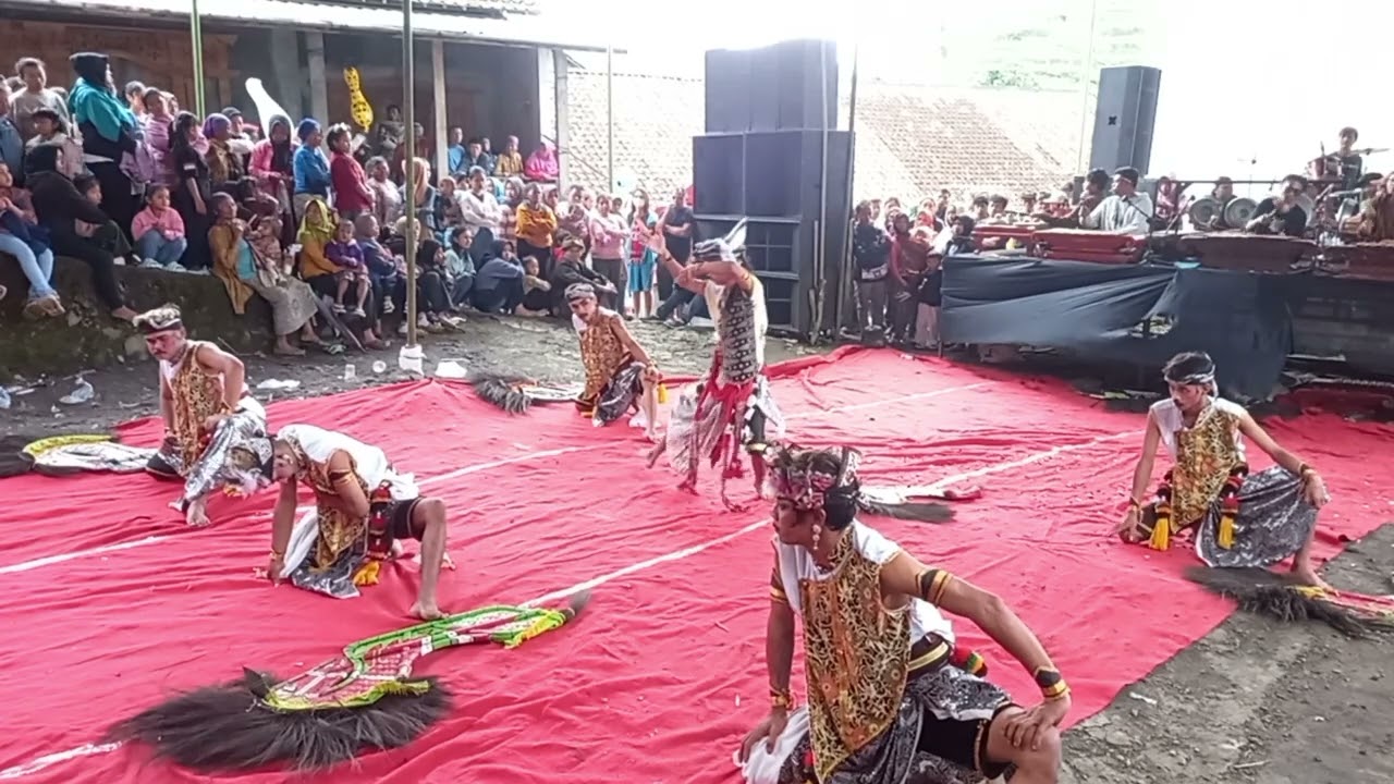 Jaran kepang timbul jaya sedyo Laras cemanggal