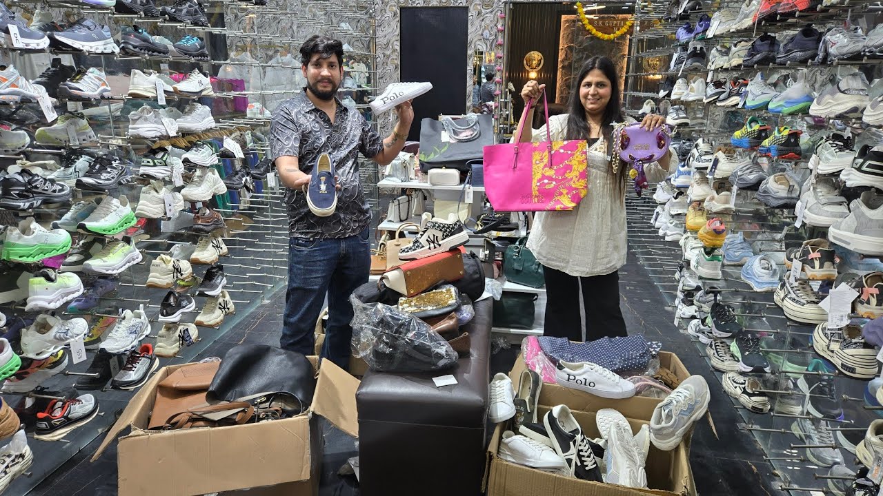 Shoe shopper is back || New biggest sale on shoes n bags || Shoes Rs **** /- || 100% original
