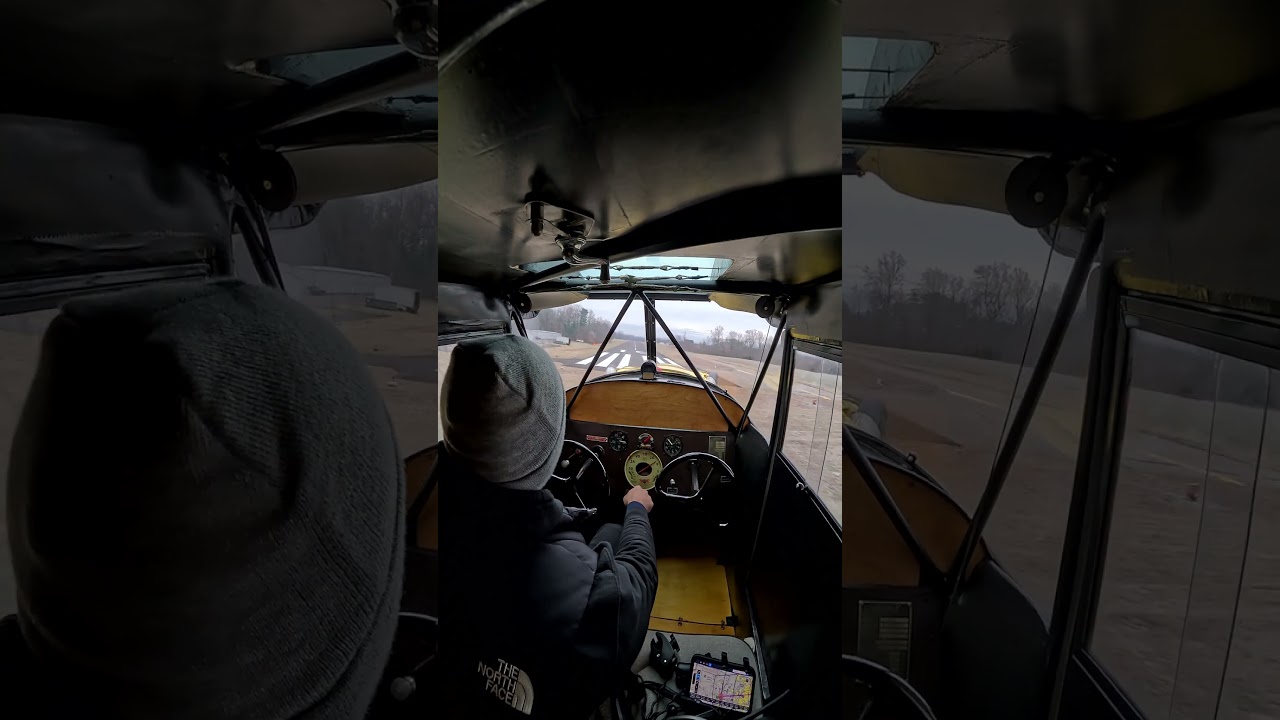 Proper Slip to a wheel Landing in a 1939 Aeronca Chief #landing #pilot #aviation