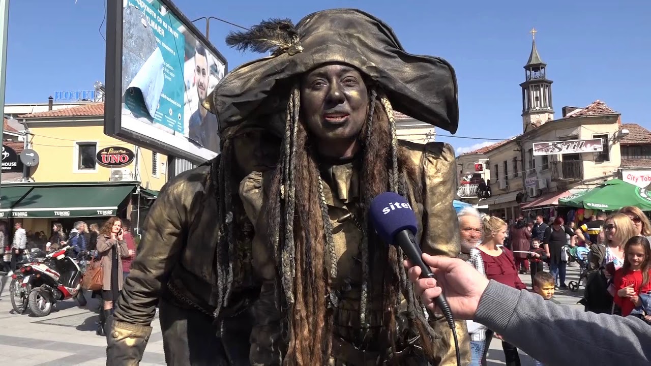 Прилеп ги подготвува маските за Прочка