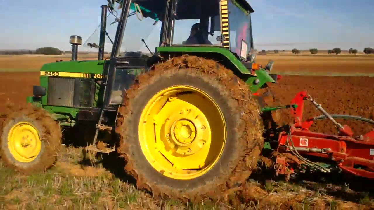 john deere 2450 vertedera kverneland  plough