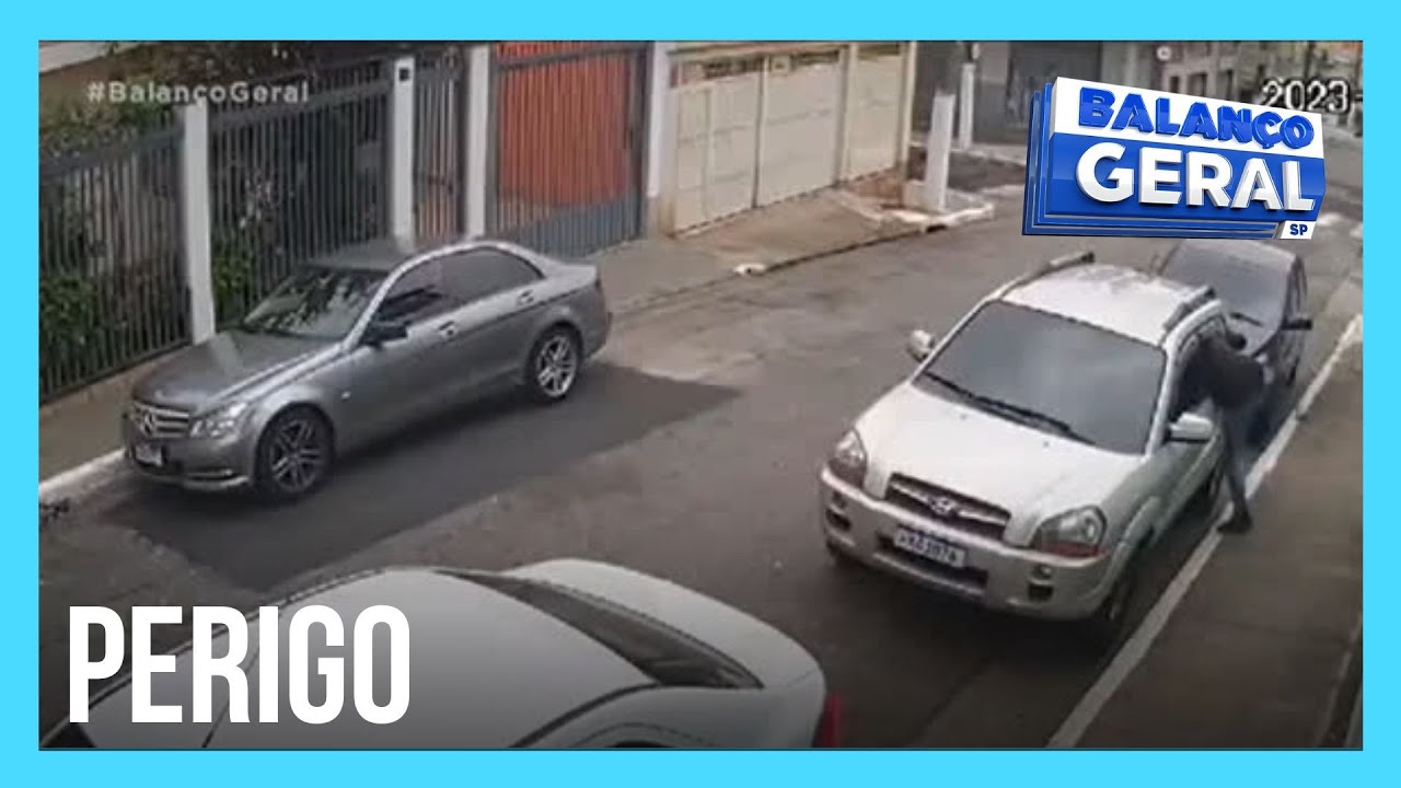 Comerciante se depara com ladrão dentro de seu carro na zona leste de SP