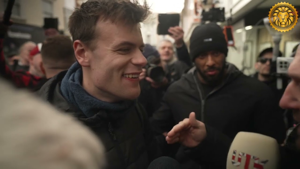 Томми Робинсон против ITV News: он разгромит их за секунды!