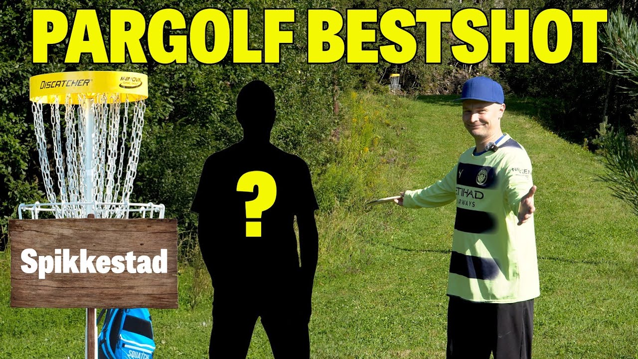 Discgolferen spiller pargolf på Spikkestad